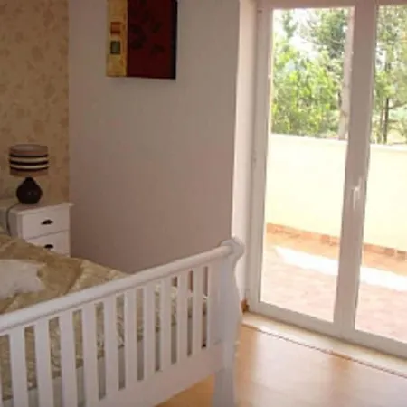 Vila Dos Eucaliptos - *