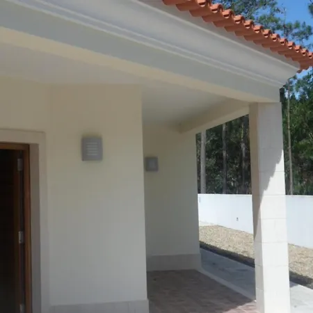 Vila Dos Eucaliptos - *